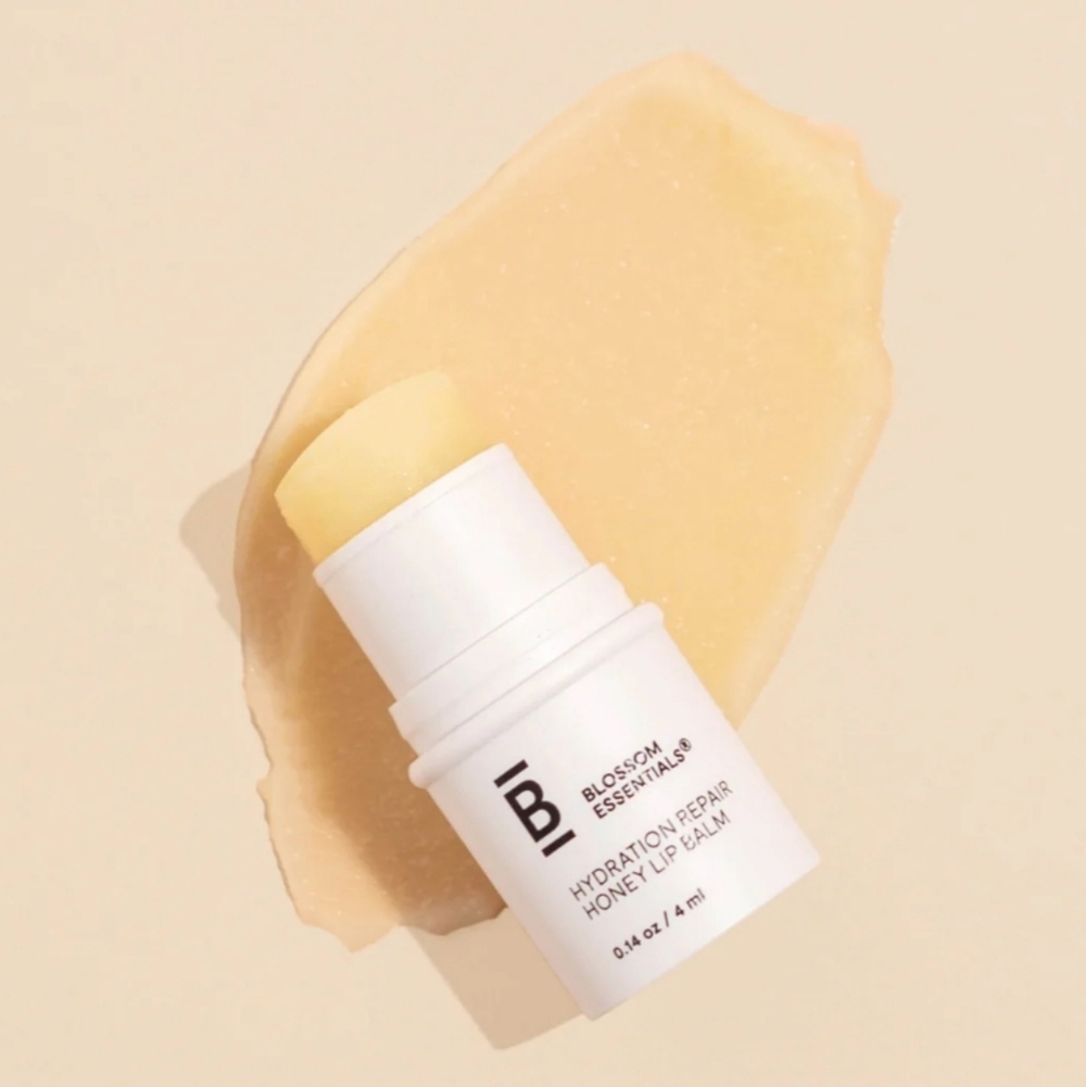 Blossom Essentials Organic Hydration Repair Honey Lip Balm, 4ml, NIB - Picture 3 of 5
